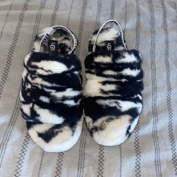 UGG Other - Kids marble UGG slippers